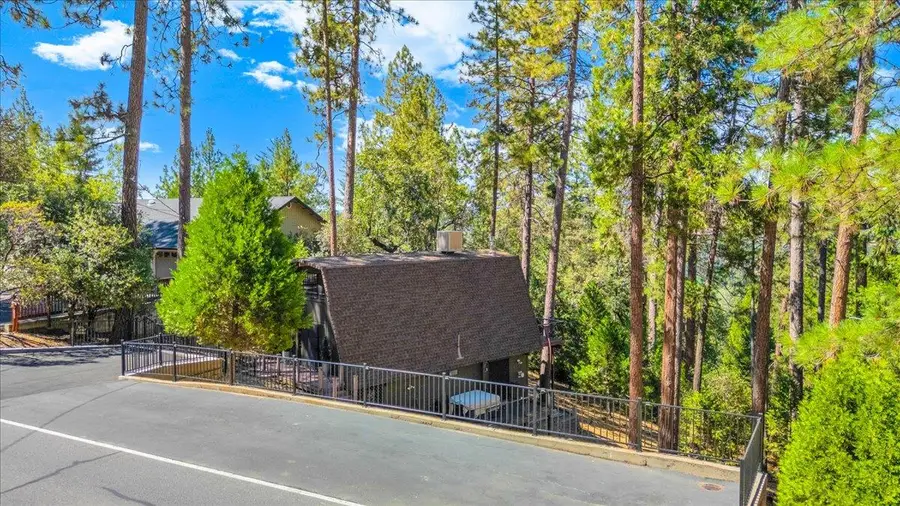 12855 Mueller Dr., Groveland, CA 95321 - #2