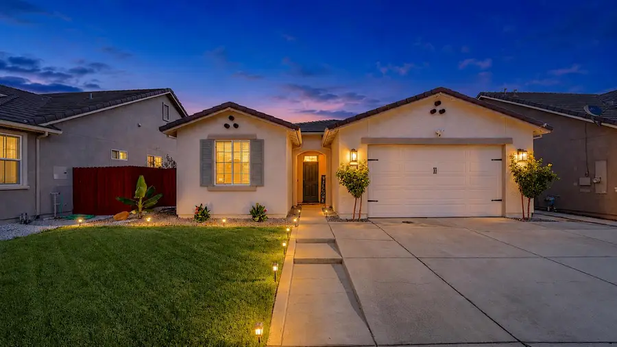 1710 Dolomite Drive, Los Banos, CA 93635 - #2