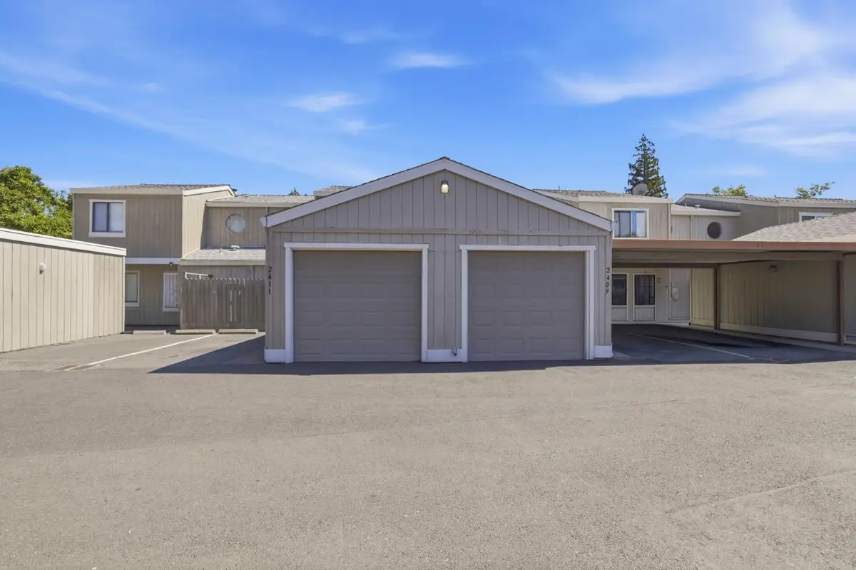 2411 Post Oak Ln, Sacramento, CA 95825 - #1