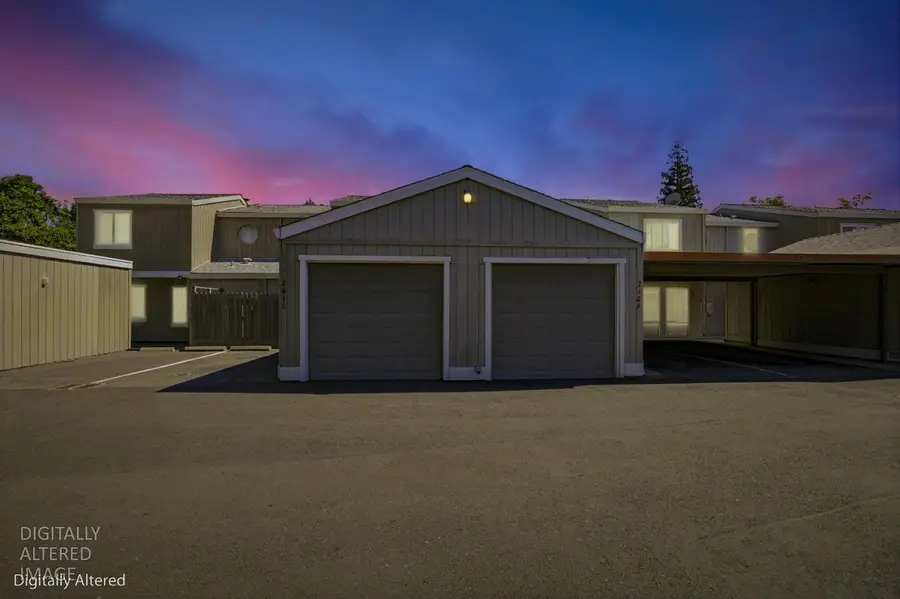 2411 Post Oak Ln, Sacramento, CA 95825 - #2