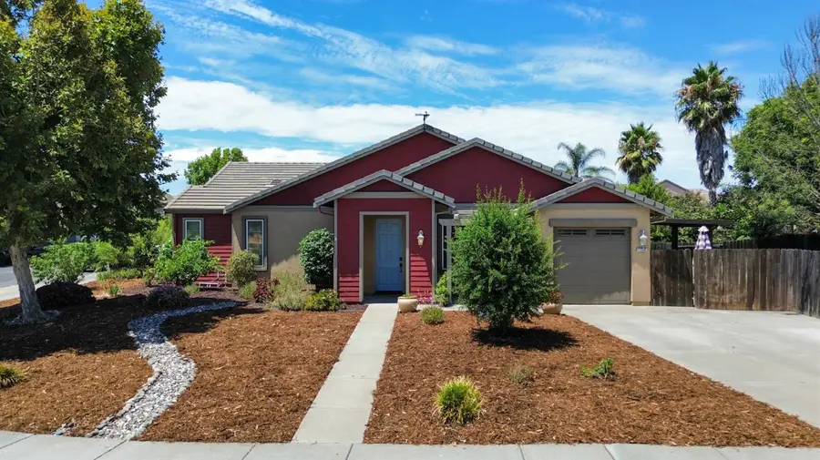 1706 Miekle Avenue, Woodland, CA 95776 - #2