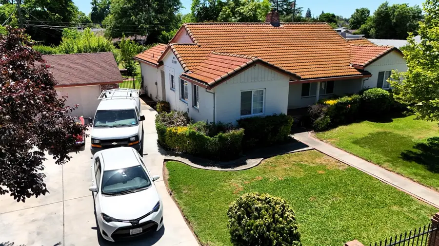 2076 20th Avenue, Sacramento, CA 95822 - #2
