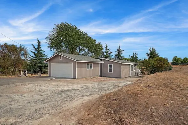 2020 Village Drive, Ione, CA 95640