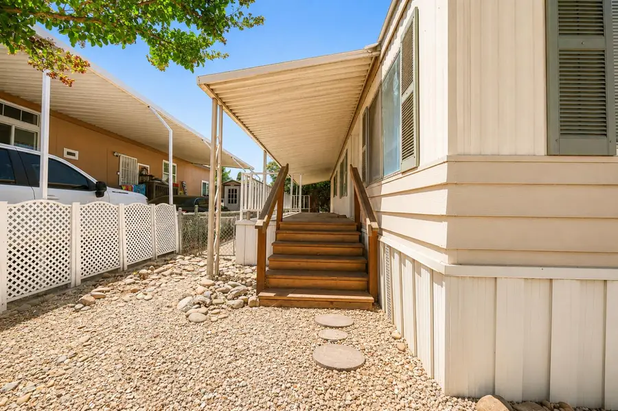 42 Temple Dr., Sacramento, CA 95827 - #3