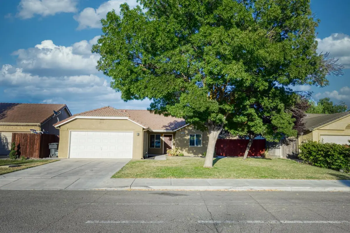 2242 Grand Canyon Way, Newman, CA 95360 - #1