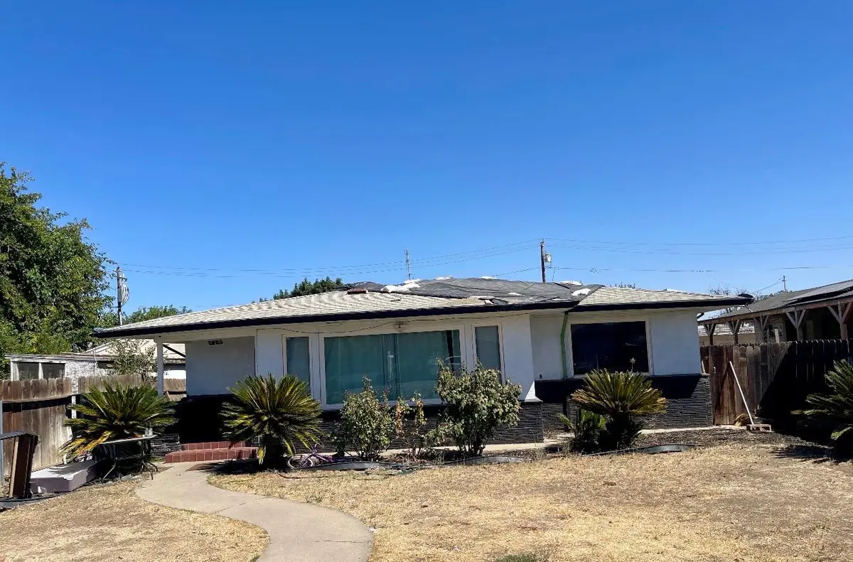 276 E Durian Avenue, Coalinga, CA 93210 - #1