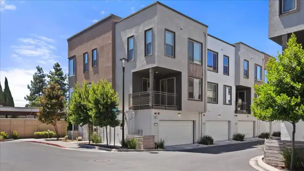25423 Parklane Drive, Hayward, CA 94544
