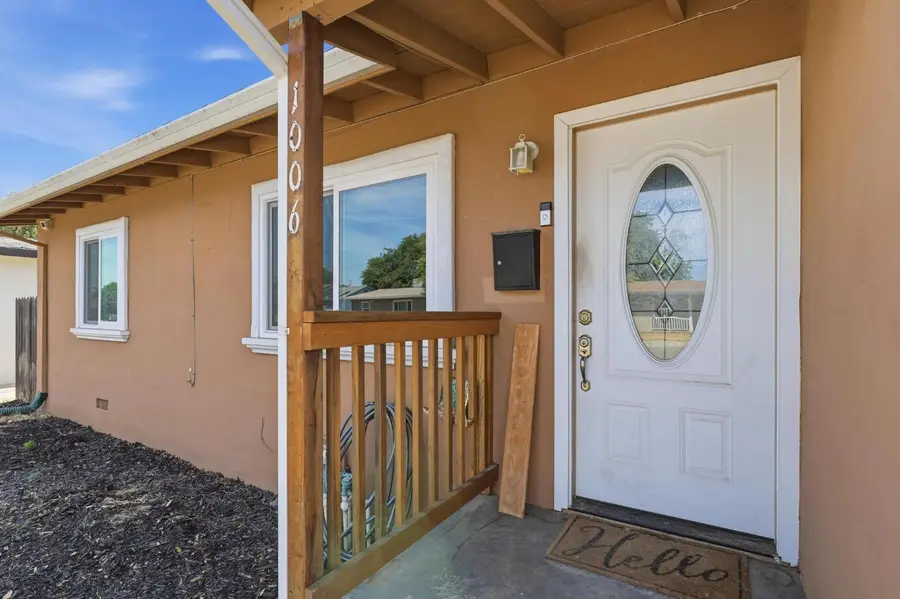 1006 Harris Street, Marysville, CA 95901 - #2