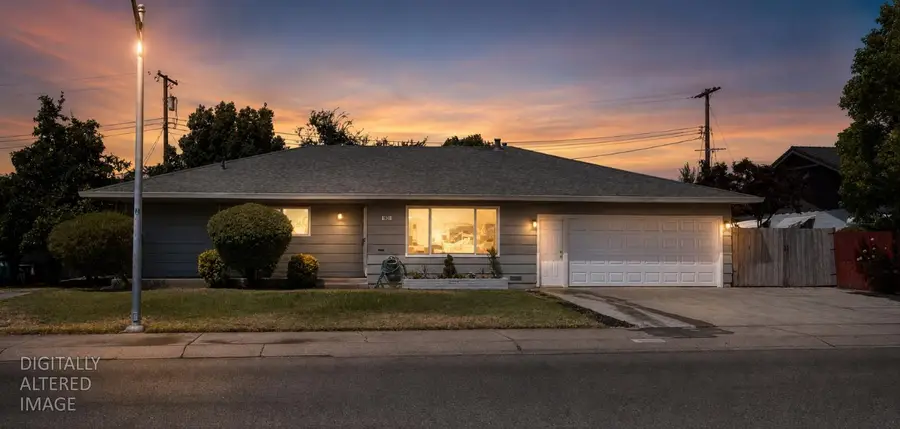 533 W Tokay Street, Lodi, CA 95240 - #2