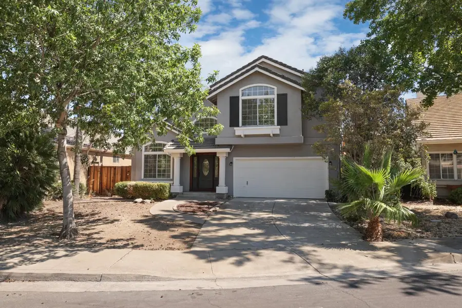330 Falcon Court, Tracy, CA 95376 - #2