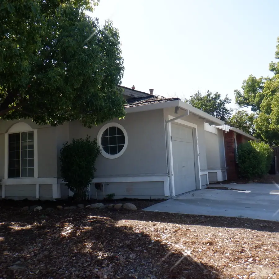 8425 Vintage Park Drive, Sacramento, CA 95828 - #2