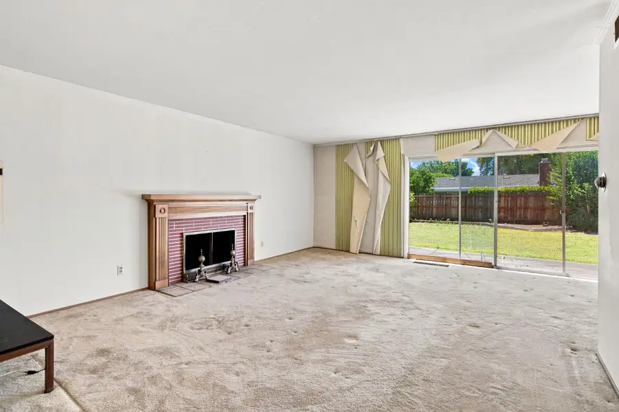 226 E Canterbury Drive, Stockton, CA 95207 - #2