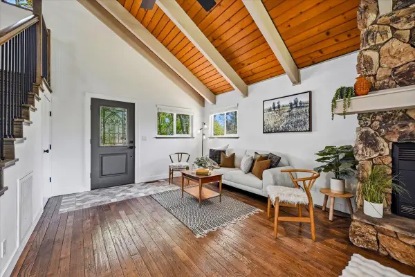 18263 Lake Forest Drive, Penn Valley, CA 95946