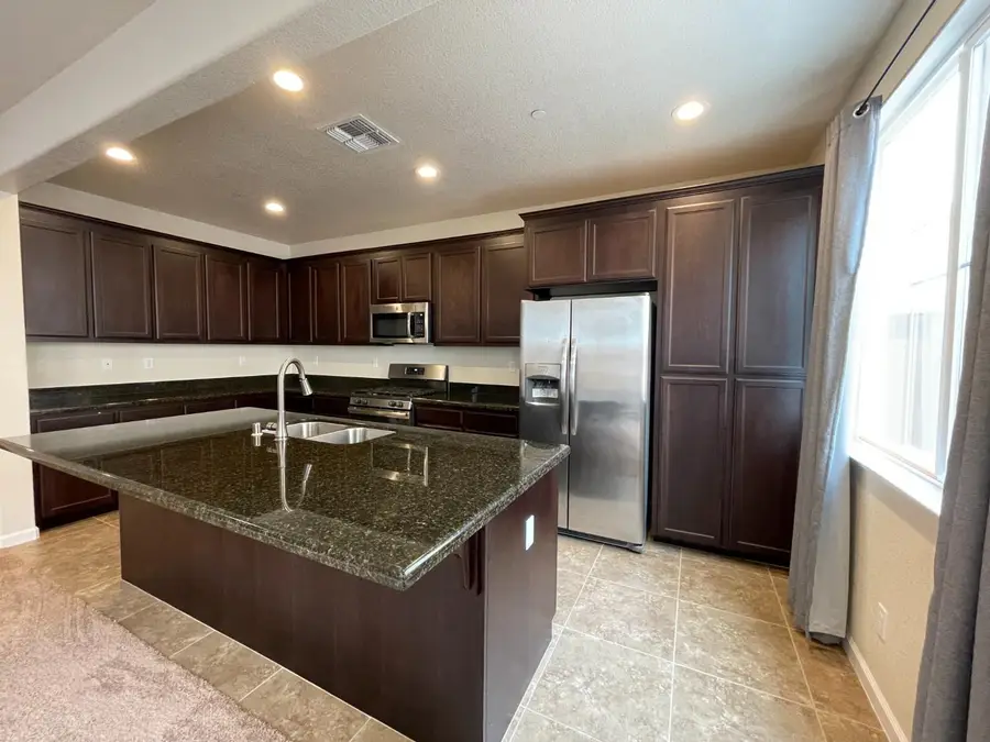 3845 Lookout Drive, Modesto, CA 95355 - #3