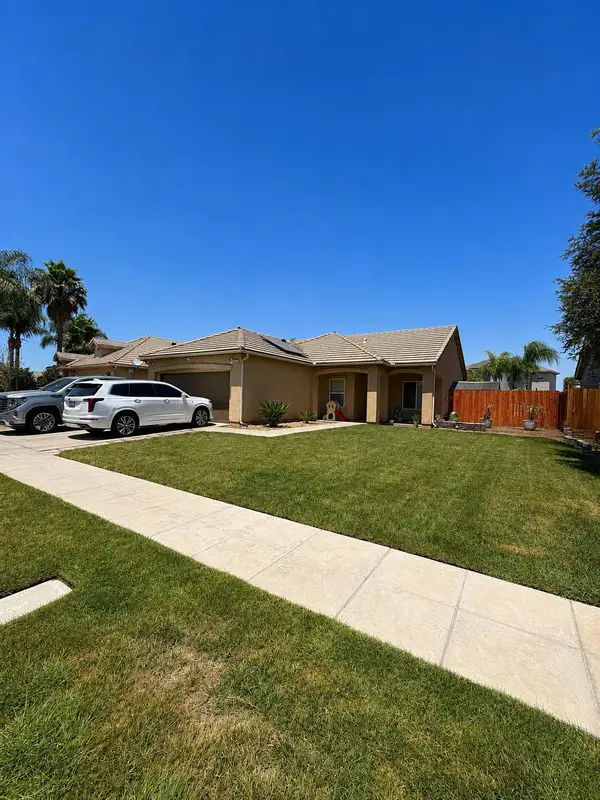 6336 W Wrenwood Lane, Fresno, CA 93723