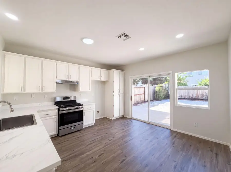 1570 Arcola Avenue, Sacramento, CA 95835 - #2