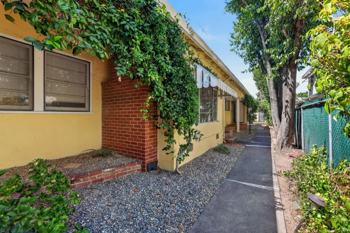 2717 V Street, Sacramento, CA 95818 - #1