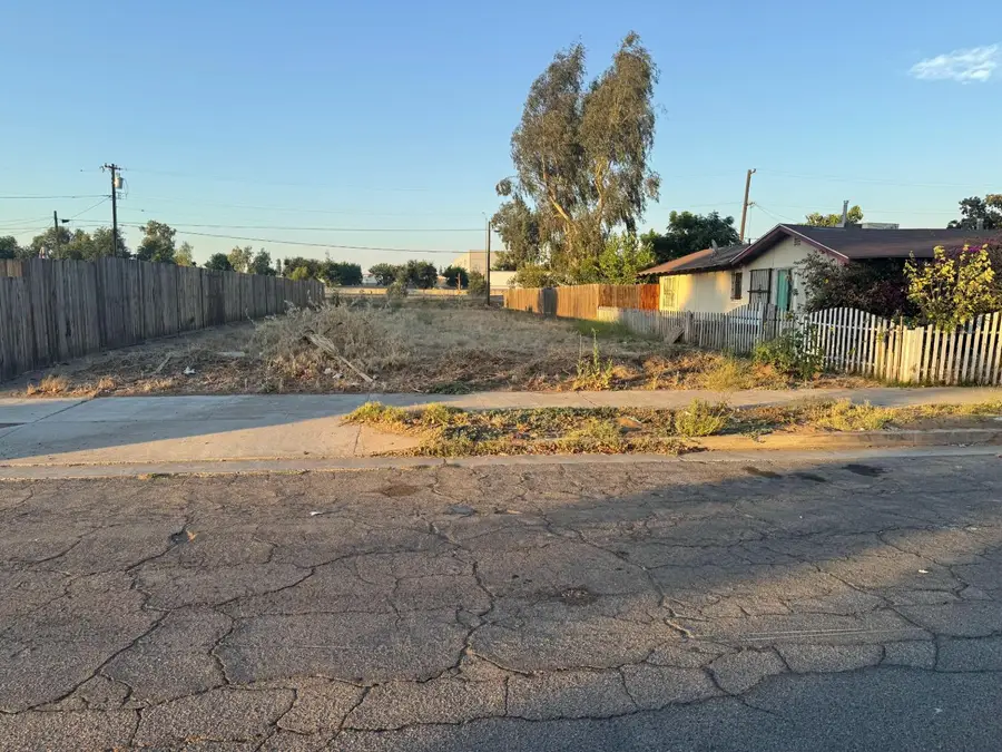 1730 C Street, Fresno, CA 93706 - #2