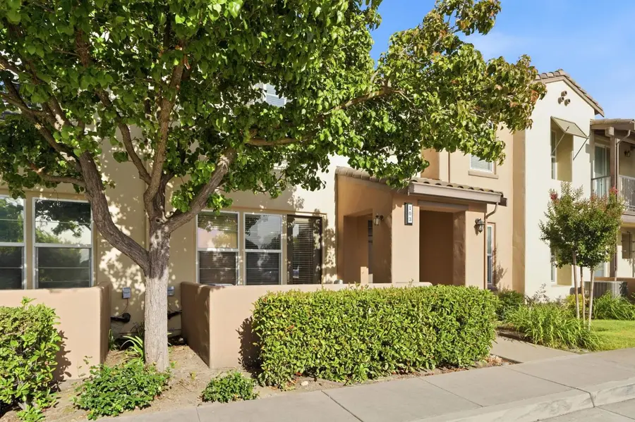 425 Regatta Lane #103, West Sacramento, CA 95605 - #3