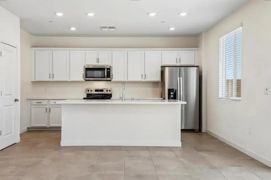 43 Daytona Ct, Sacramento, CA 95835 - #2