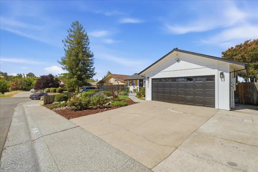 3875 Parkway Place, Auburn, CA 95602 - #2