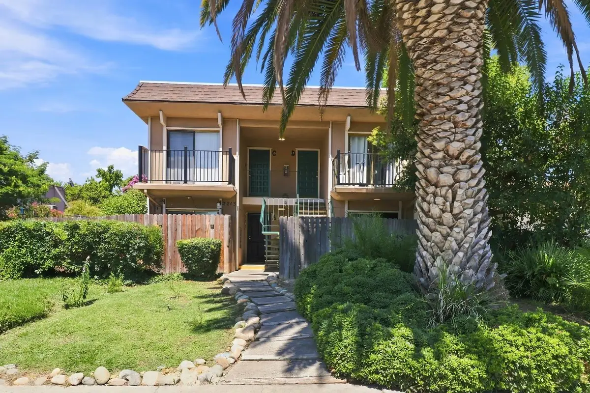 2213 Roselake Avenue, Sacramento, CA 95825 - #1