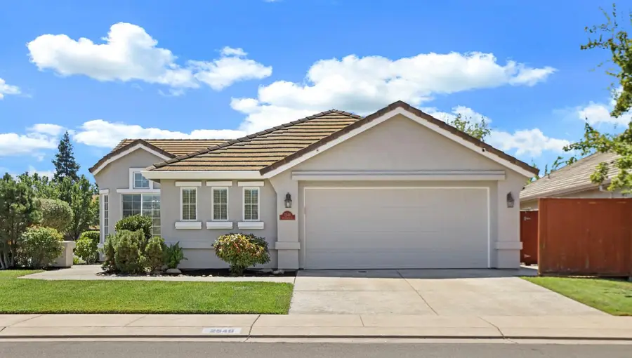 2548 Knobcone Lane, Lodi, CA 95242 - #3