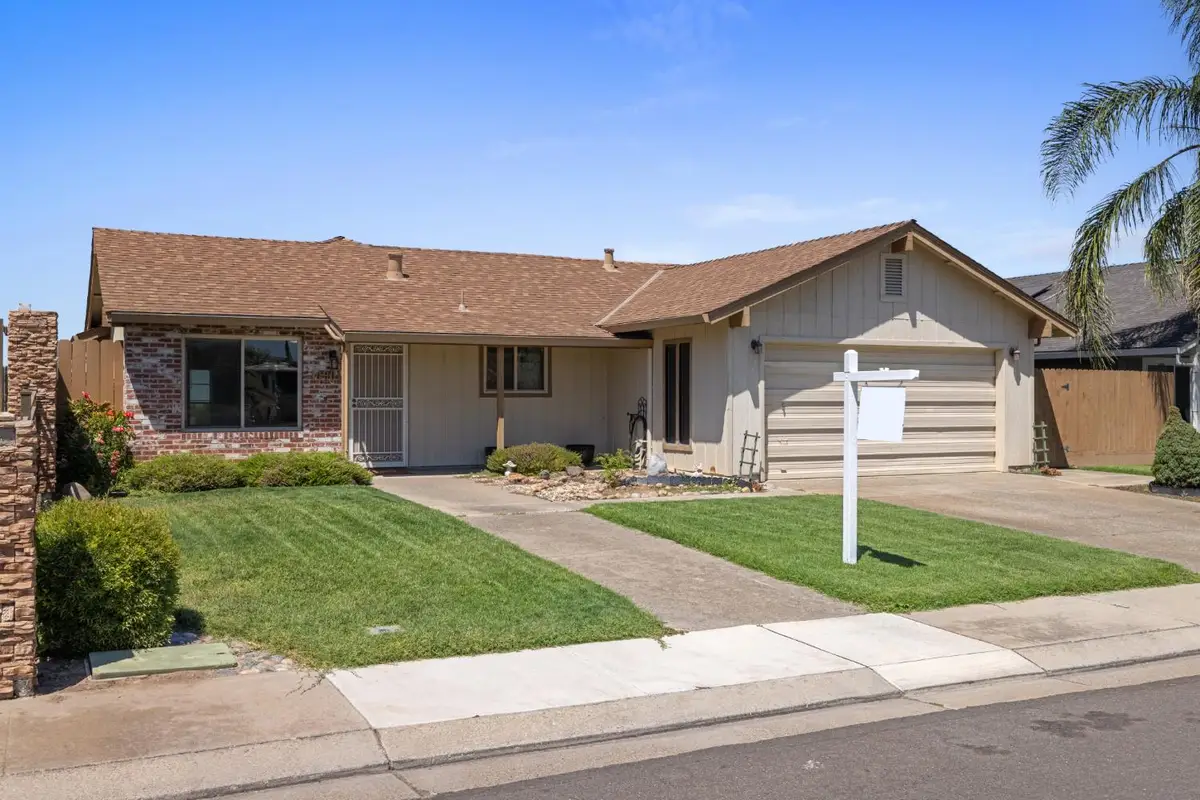 14901 Pueblo Drive, Manteca, CA 95336 - #1