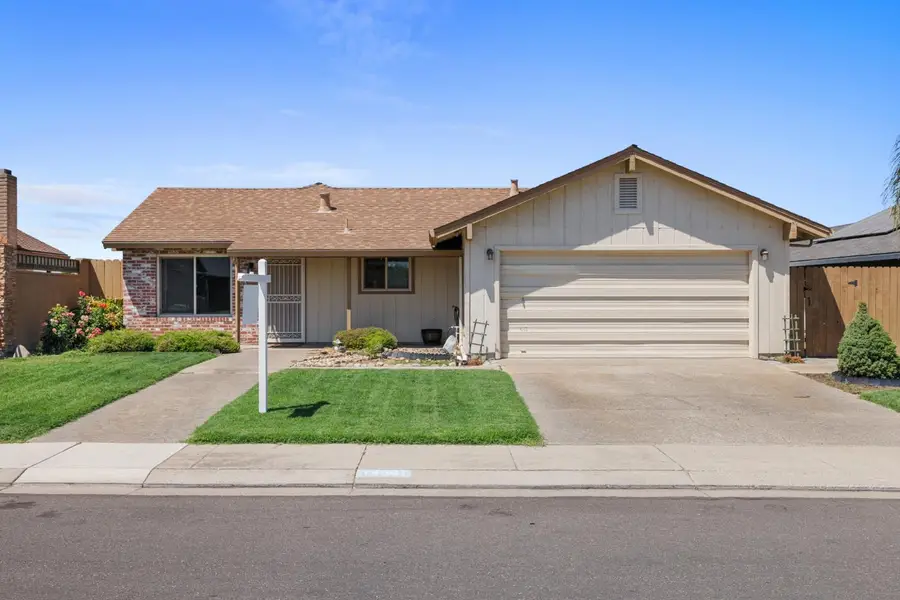 14901 Pueblo Drive, Manteca, CA 95336 - #2