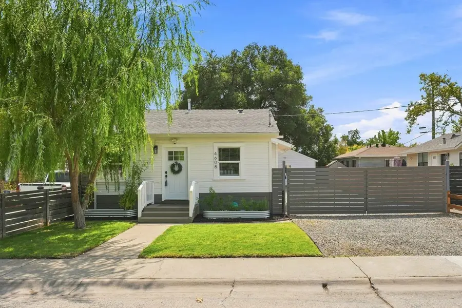 4608 12th Avenue, Sacramento, CA 95820 - #2
