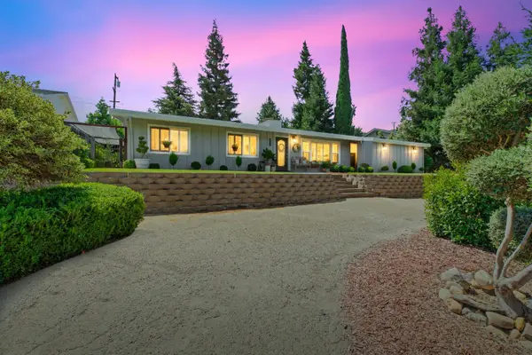2119 Tioga Avenue, Oakdale, CA 95361