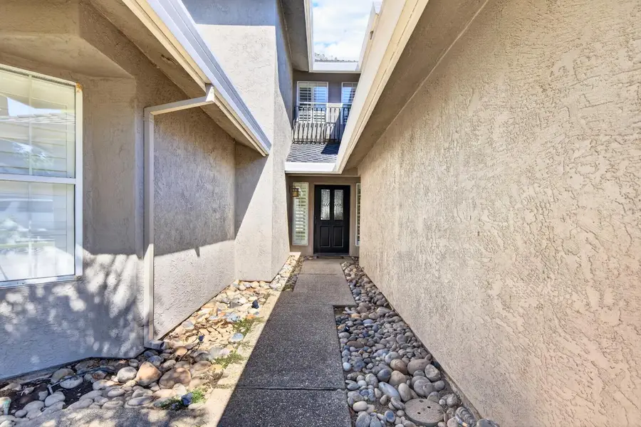 19104 Pebble Court, Woodbridge, CA 95258 - #3