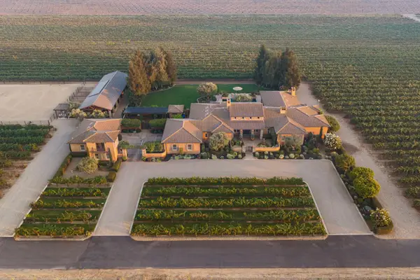 15694 N Alpine Road, Lodi, CA 95240