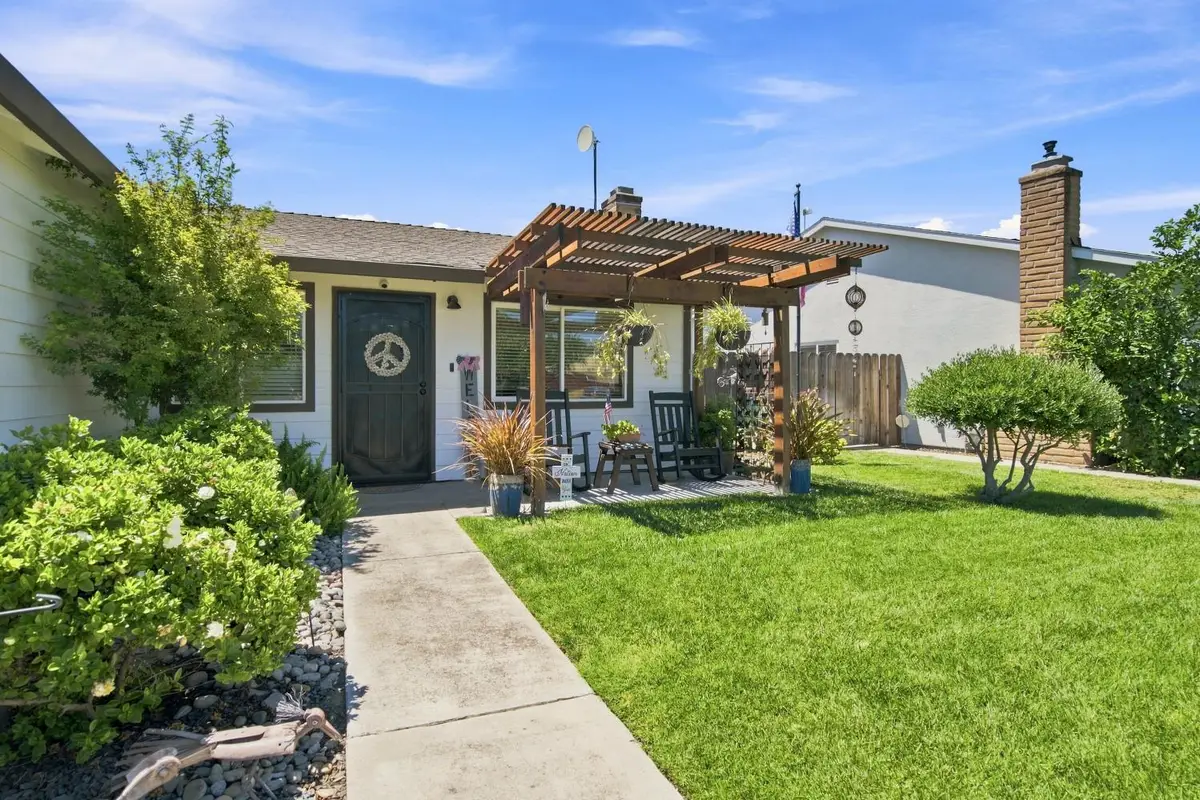 1462 W 4th Street, Ripon, CA 95366 - #1