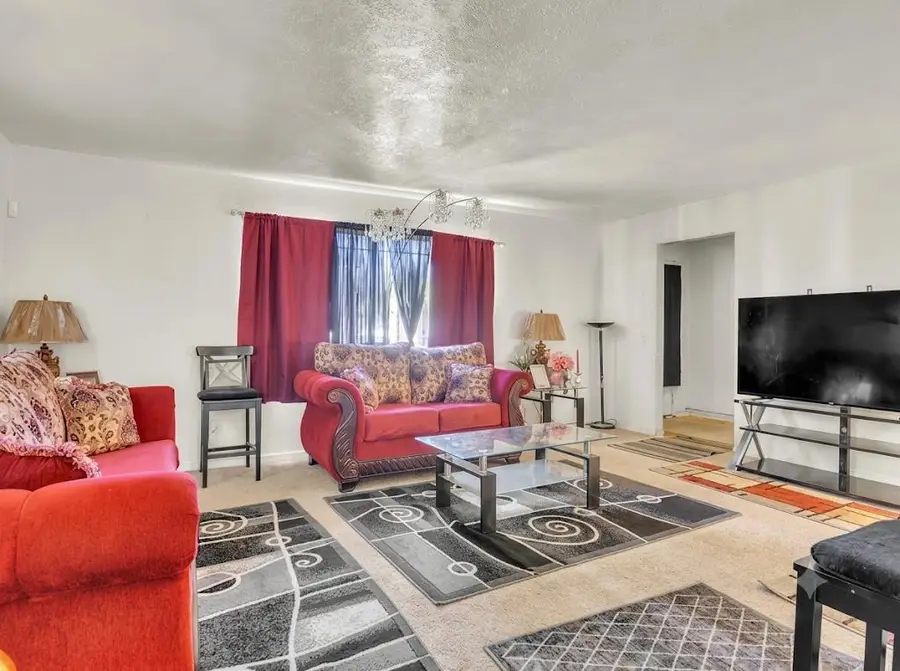 4020 Inyo Avenue, Sacramento, CA 95820 - #3