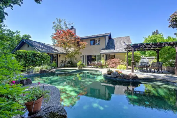 7671 Greenhaven Drive, Sacramento, CA 95831