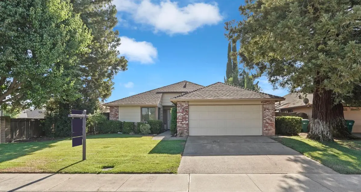 2000 Thrush Court, Lodi, CA 95240 - #1