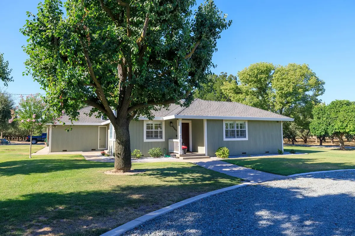 8460 E Keyes Road, Hughson, CA 95326 - #1