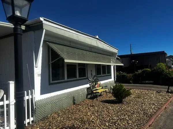 11662 N Ham Lane #20, Lodi, CA 95242
