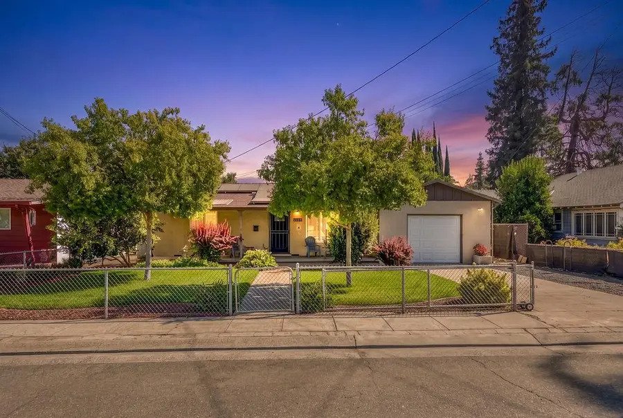 2034 Coley Avenue, Escalon, CA 95320 - #3