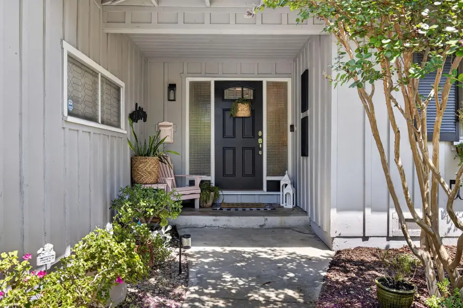 5724 Southgrove Drive, Citrus Heights, CA 95610 - #3