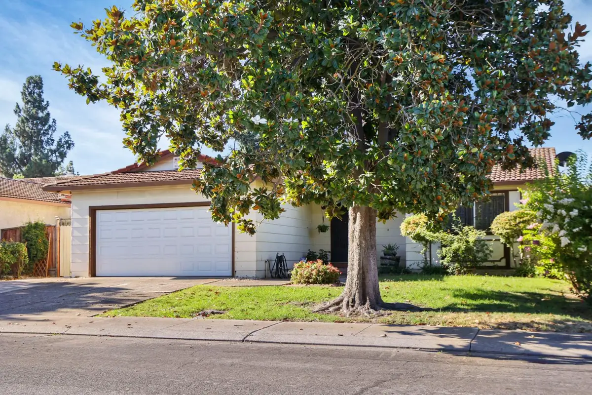 1106 Autumn Court, Stockton, CA 95210 - #1