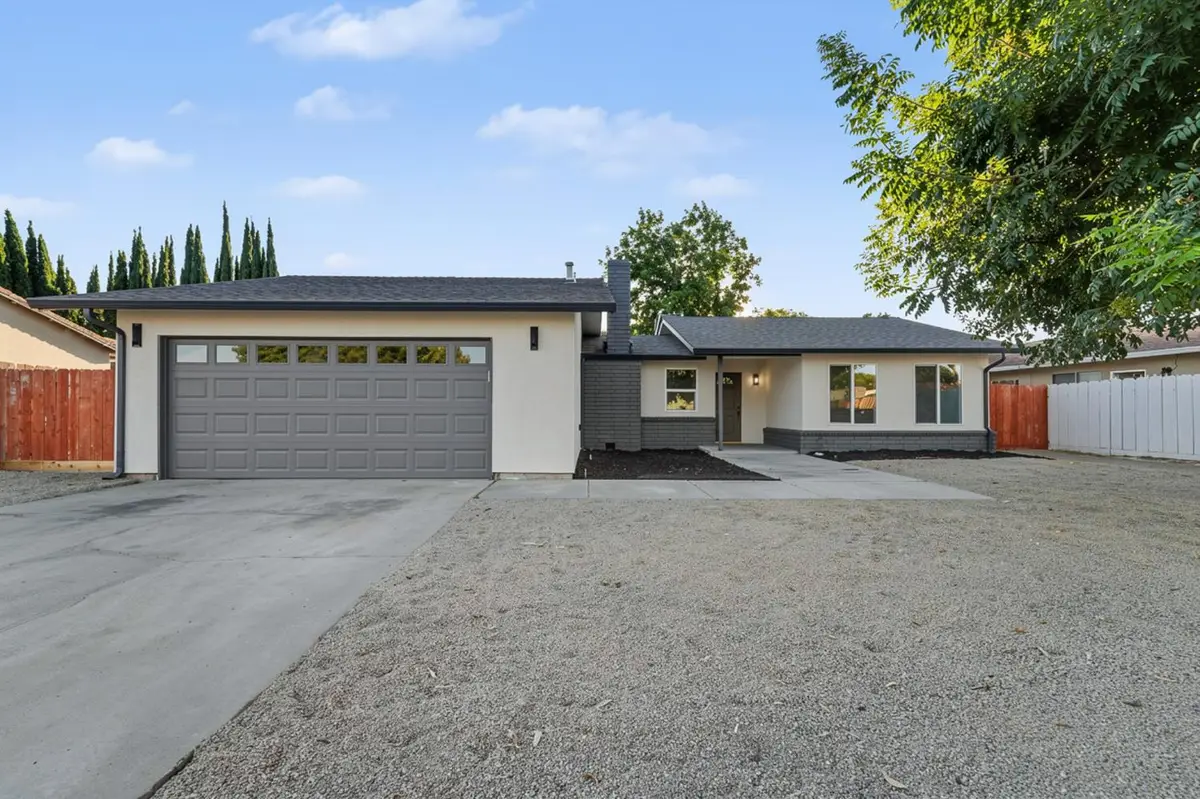 1617 Capital Drive, Ceres, CA 95307 - #1