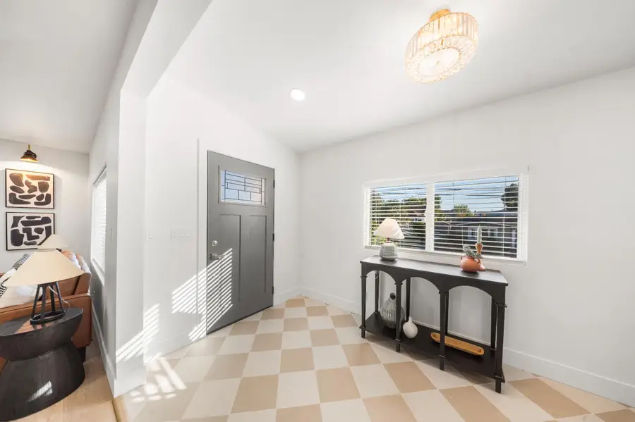 6054 Outlook Avenue, Oakland, CA 94605 - #3