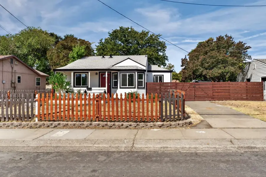 2641 Norwood Avenue, Sacramento, CA 95815 - #2