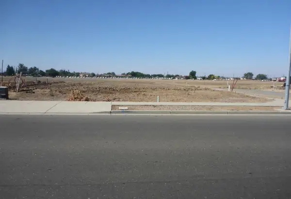 3119 Dinkey Creek Avenue, Merced, CA 95341