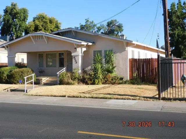 4708 14th Avenue, Sacramento, CA 95820 - #2