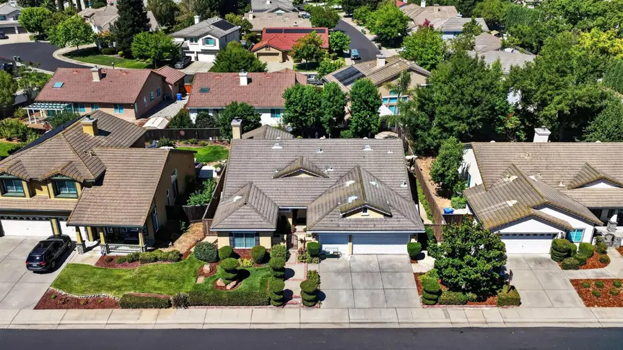 3729 Lake Terrace Drive, Elk Grove, CA 95758 - #2