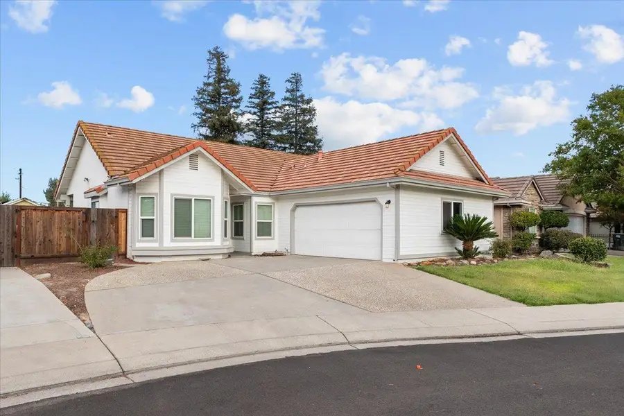 409 Montrose Court, Modesto, CA 95355 - #2