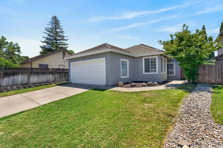 9024 Beryl Creek Way, Elk Grove, CA 95758 - #2